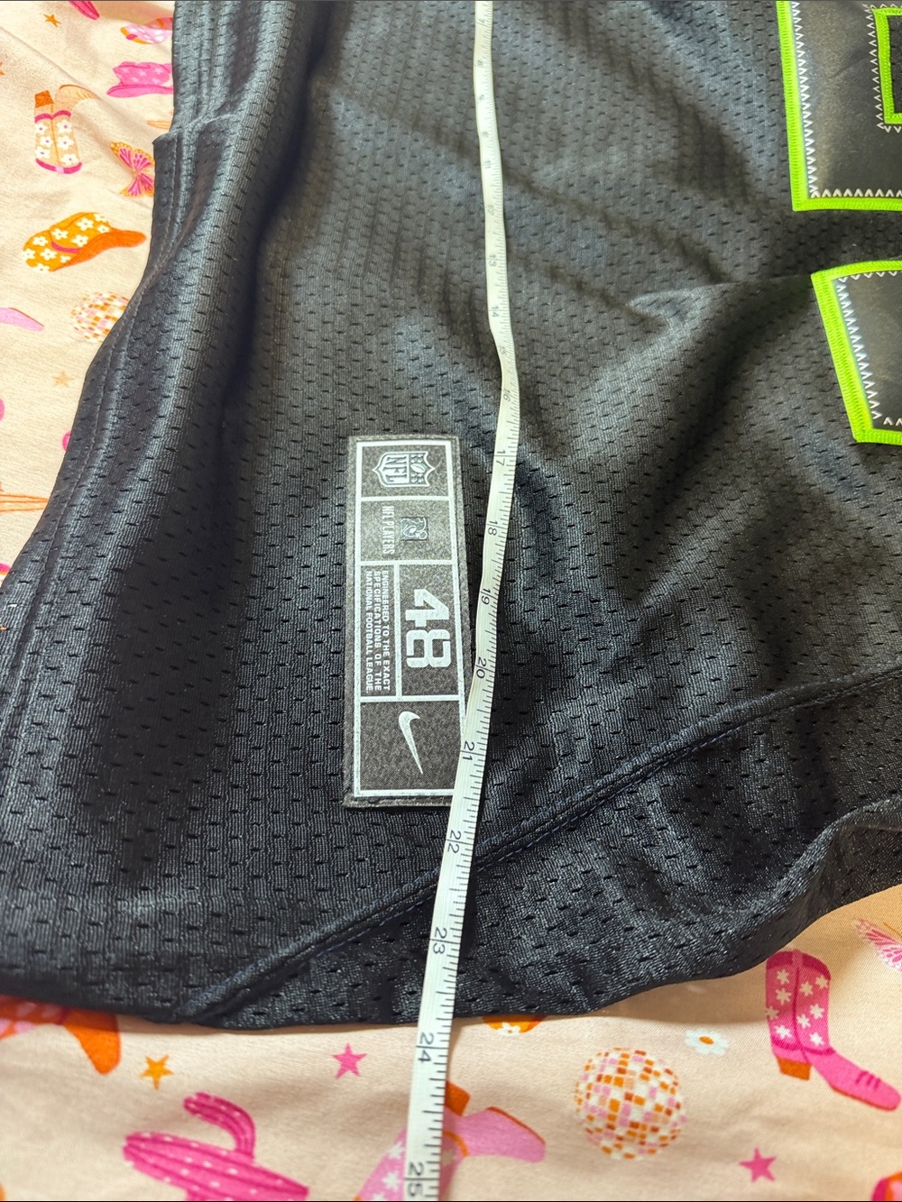 Nike Black & Neon Green Seahawks #24 Men's Jersey - Picture 4 of 7